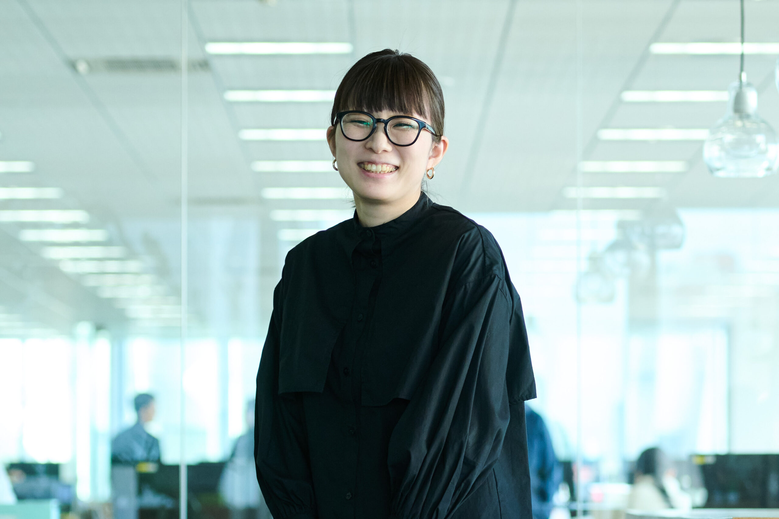 企画開発したメガネを街中で見かけることの喜びと学び